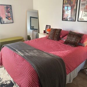 Red gingham queen duvet cover